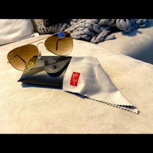 Ray Ban Classic Aviator sunglasses